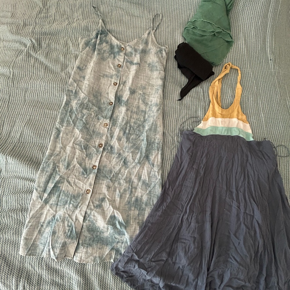 Roxy & O’Neil Dresses + 2 surongs